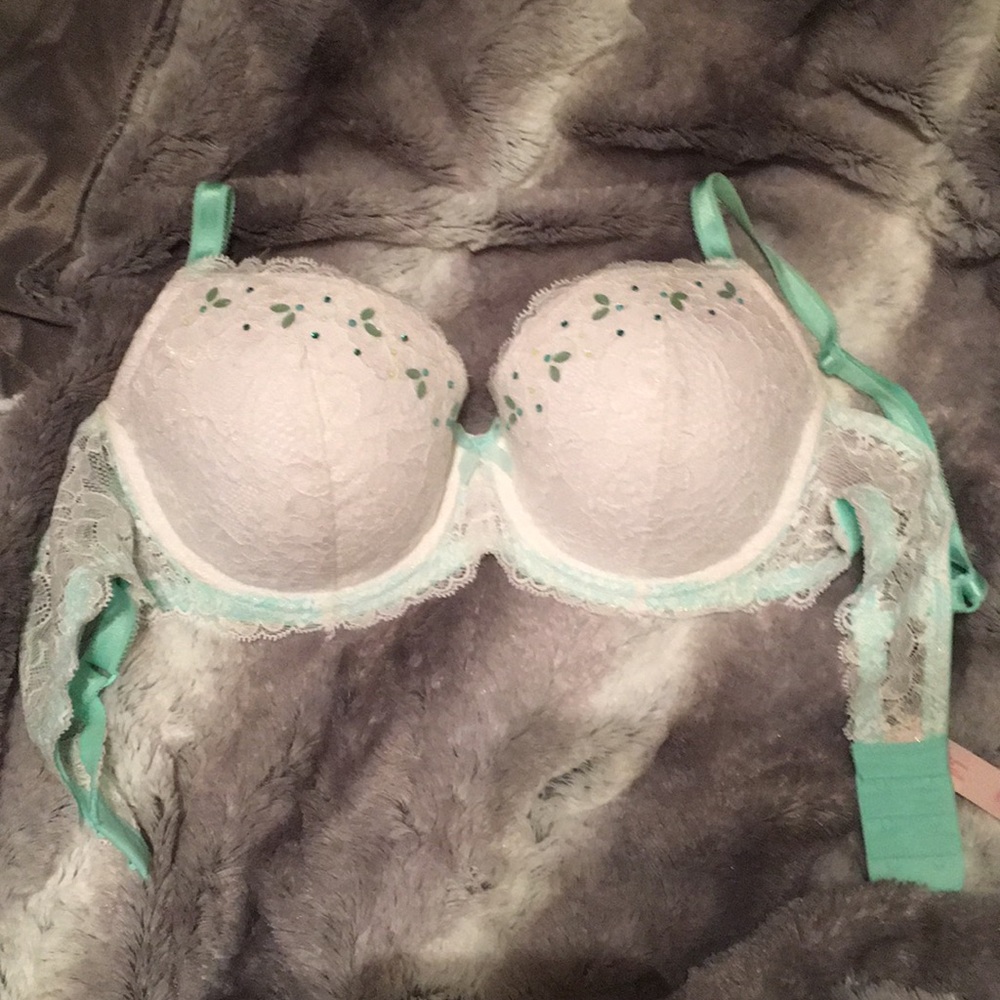 Victoria’s Secret Dream Angels Bra
